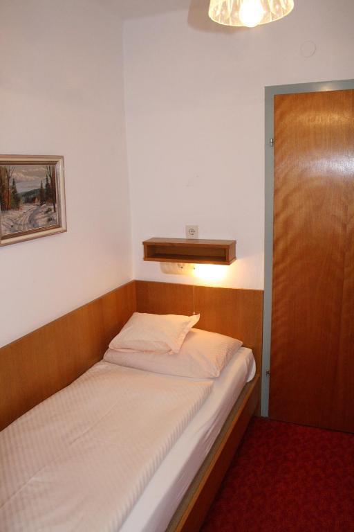 Pension Wolf Steindorf am Ossiacher See Kamer foto